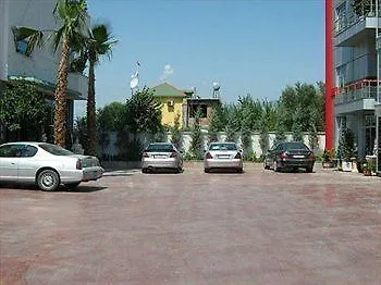Hotel Lubjana Yrshek Албания