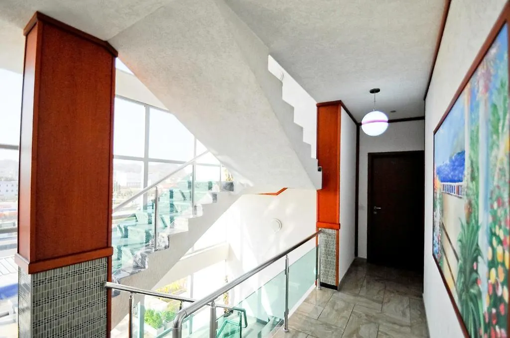 Hotel Lubjana Yrshek 3*,