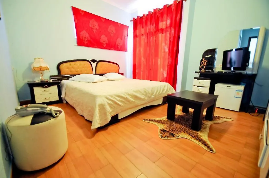 Hotel Lubjana Yrshek
