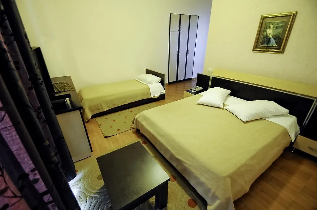 Hotel Lubjana Yrsheku