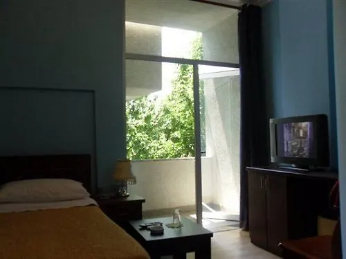 Hotel Lubjana Yrshek
