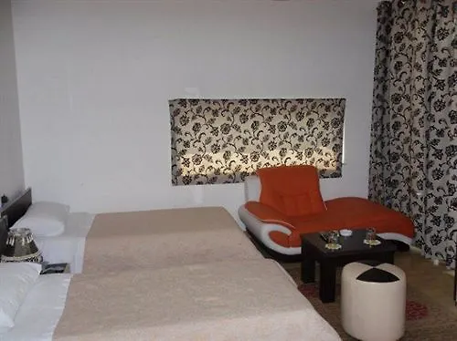 Hotel Lubjana Yrshek