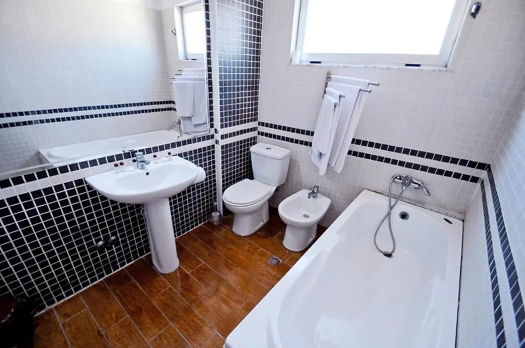 Hotel Lubjana Yrshek
