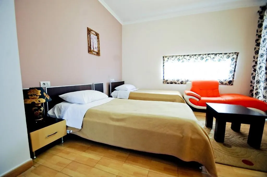 Hotel Lubjana Yrshek