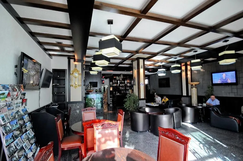 Hotel Lubjana Yrshek