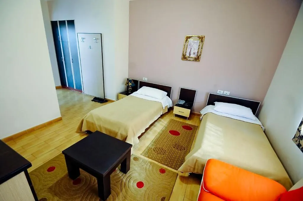 Hotel Lubjana Yrshek Albania